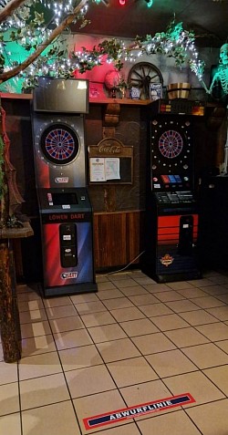 Dartautomaten in der Taverne